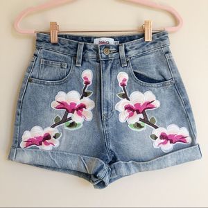 MP/D MinkPink Floral Embroidered Patch Denim Blue Jean Shorts